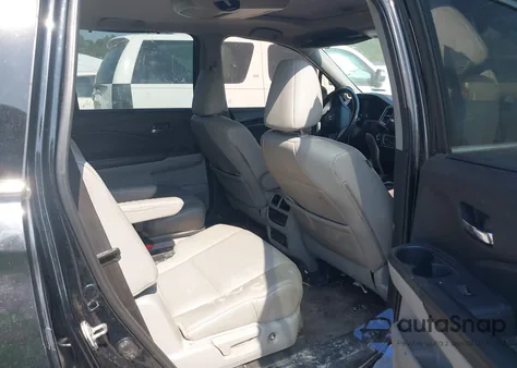 2019 Honda Pilot Touring z USA, uszkodzony, nr VIN 5FNYF5H6XKB042963